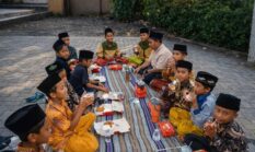 Pererat Kebersamaan Ramadan, SDN Cenlecen 2 Pakong Gelar Buka Puasa Bersama Guru dan Siswa